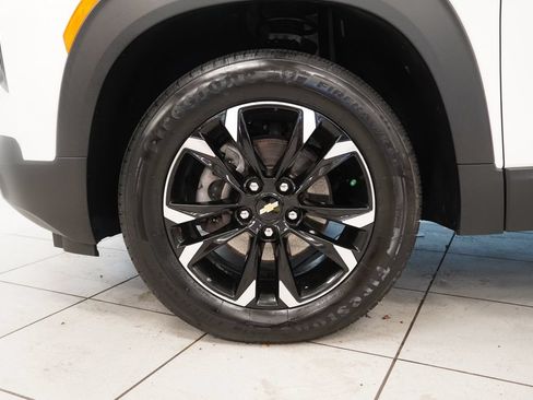 Used 2023 Chevrolet TrailBlazer LT w/ Convenience Package AWD/4WD image 15