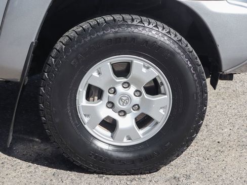 Used 2014 Toyota Tacoma Base w/ TRD Off-Road Package image 42