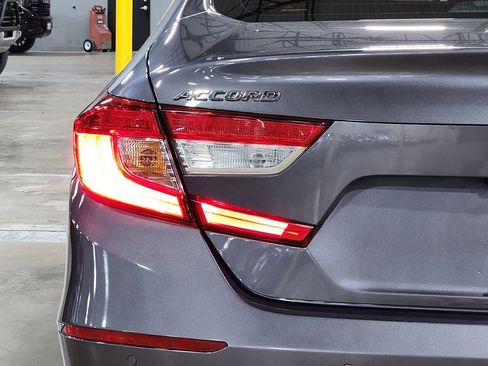 Used 2020 Honda Accord Touring image 20