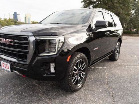 Used 2023 GMC Yukon AT4 w/ Technology Package image 7