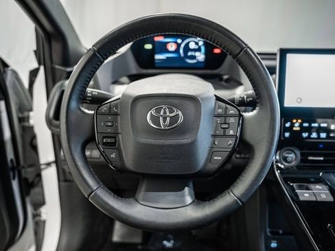 Used 2023 Toyota bZ4X Limited image 29