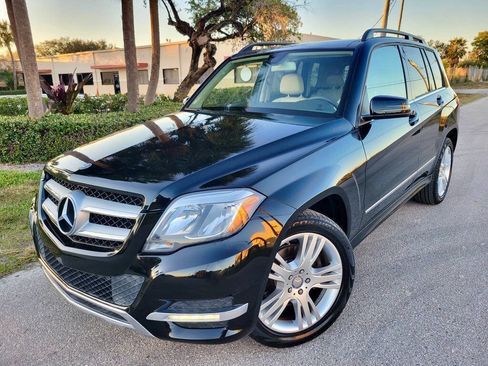 Used 2015 Mercedes-Benz GLK 250 BlueTEC 4MATIC image 3