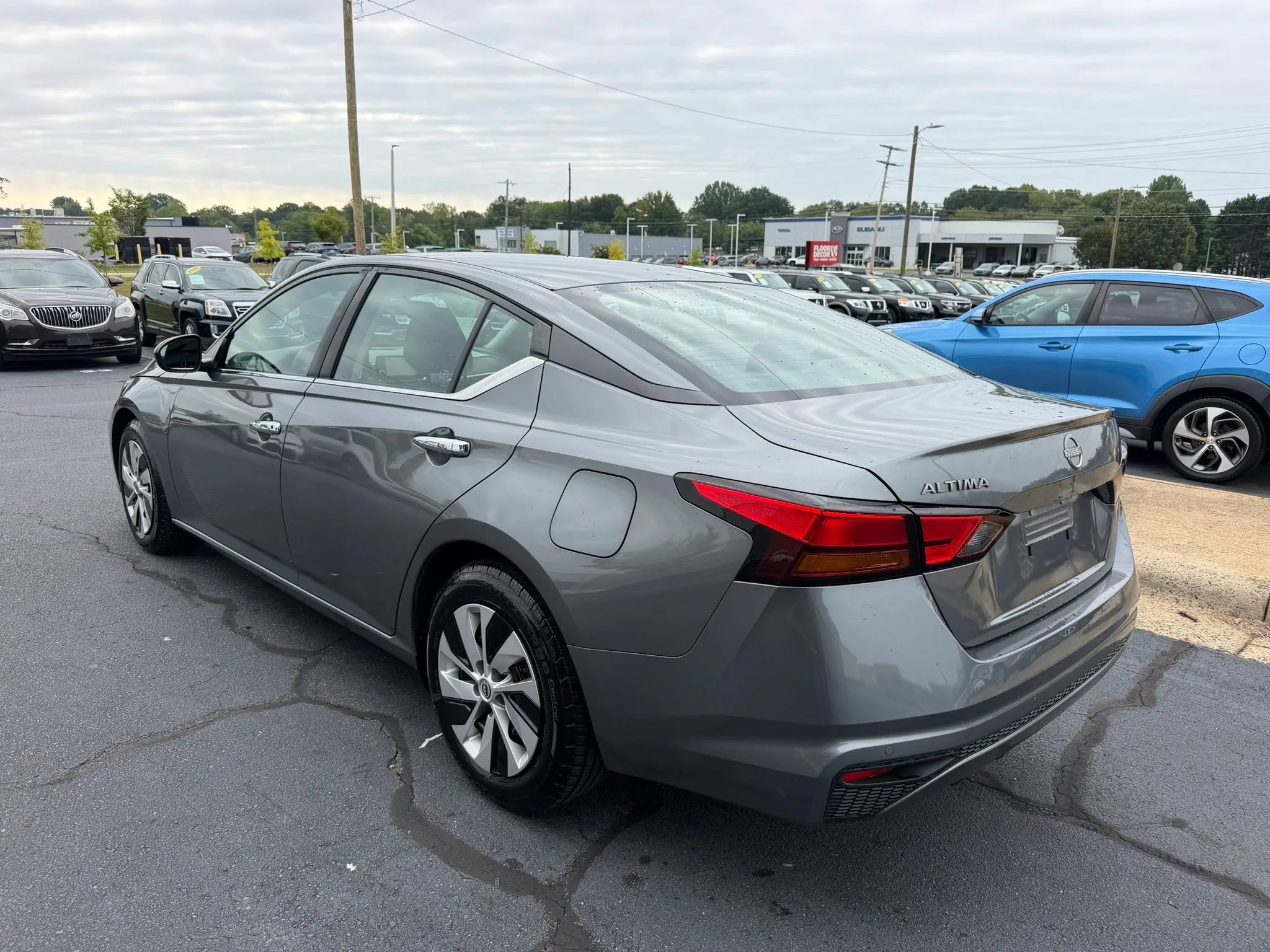 Used 2023 Nissan Altima 2.5 S FWD image 5