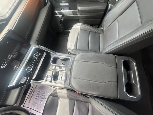 Used 2023 GMC Sierra 1500 Denali w/ Technology Package AWD/4WD image 15