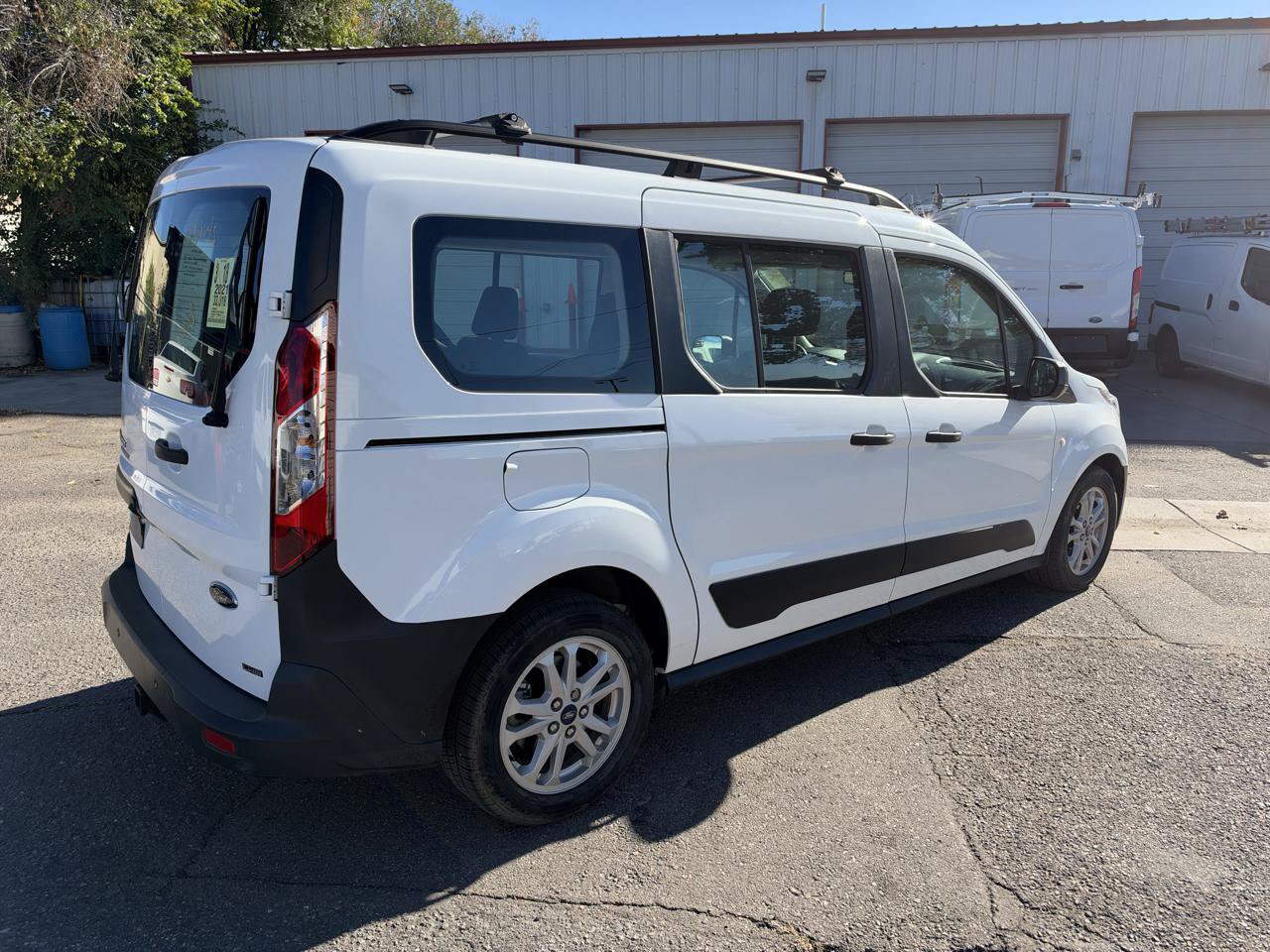 Used 2021 Ford Transit Connect XL FWD image 3