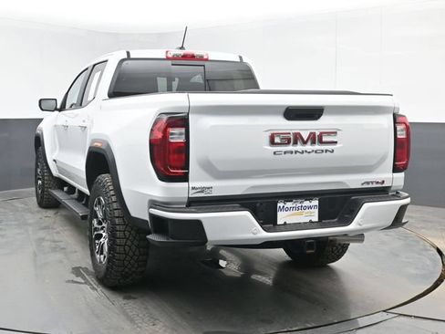 Used 2024 GMC Canyon AT4 w/ AT4 Premium Package AWD/4WD image 12