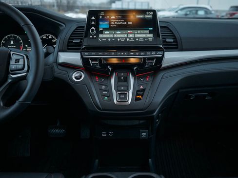 New 2026 Honda Odyssey Sport-L image 17