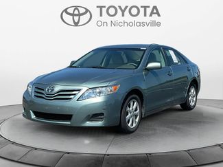 Used 2011 Toyota Camry LE image 1