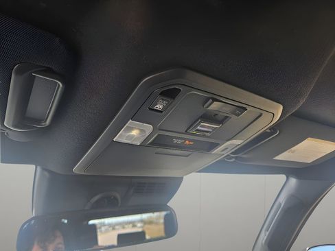 Used 2025 Toyota 4Runner TRD Off-Road image 23