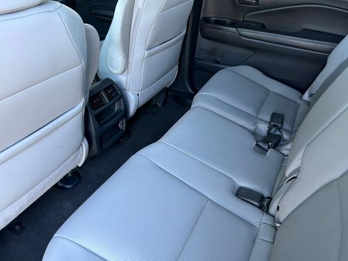 Used 2023 Honda Passport EX-L image 12