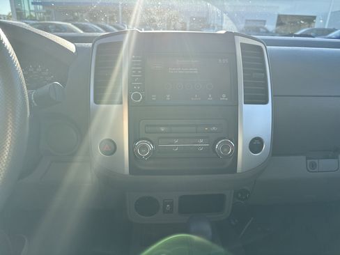 Used 2021 Nissan Frontier S image 21