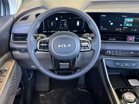 New 2026 Kia Carnival SX FWD image 14