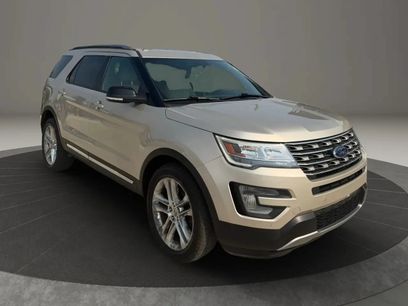 Used 2017 Ford Explorer XLT w/ Equipment Group 202A