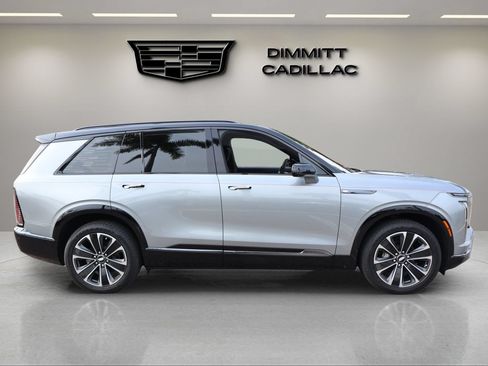 Certified 2026 Cadillac Vistiq Sport w/ LPO, Floor Liner Package AWD/4WD image 4