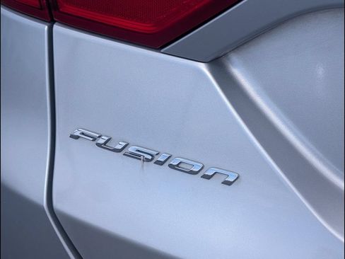Used 2014 Ford Fusion S FWD image 23