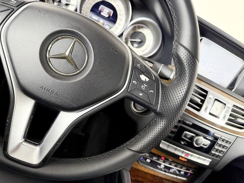 Used 2014 Mercedes-Benz E 350 Sedan image 53