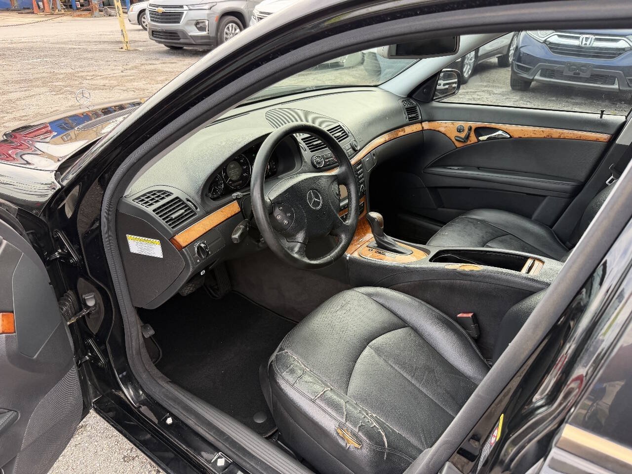 Used 2006 Mercedes-Benz E 350 Sedan image 10