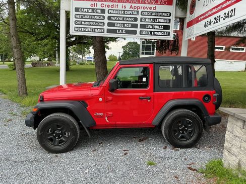 Used 2020 Jeep Wrangler Sport AWD/4WD image 8