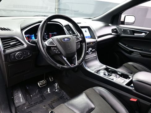 Used 2019 Ford Edge ST w/ Convenience Package image 14