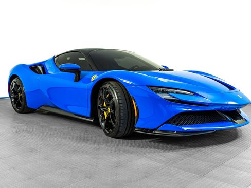 Used 2023 Ferrari SF90 Stradale AWD/4WD image 7