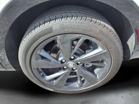 Used 2023 Buick Envision Essence w/ Sport Touring Package image 18