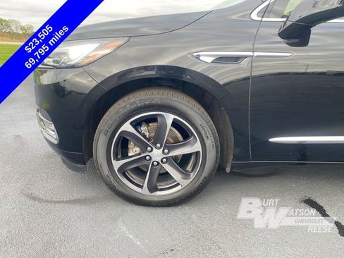 Used 2021 Buick Enclave Essence w/ Sport Touring Edition image 16