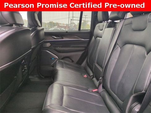 Used 2022 Jeep Grand Cherokee Overland w/ Luxury Tech Group IV image 14