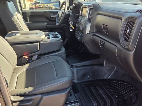 Used 2022 Chevrolet Silverado 3500 W/T AWD/4WD image 13