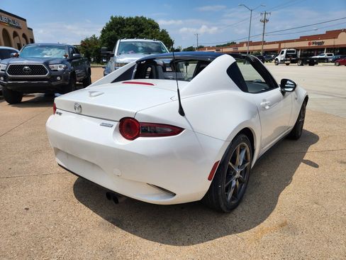 Used 2018 MAZDA MX-5 Miata RF Grand Touring RWD image 5