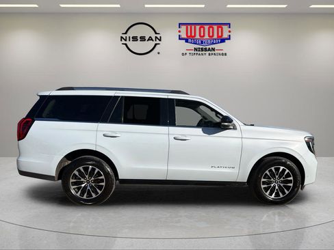 Used 2025 Ford Expedition Platinum AWD/4WD image 2