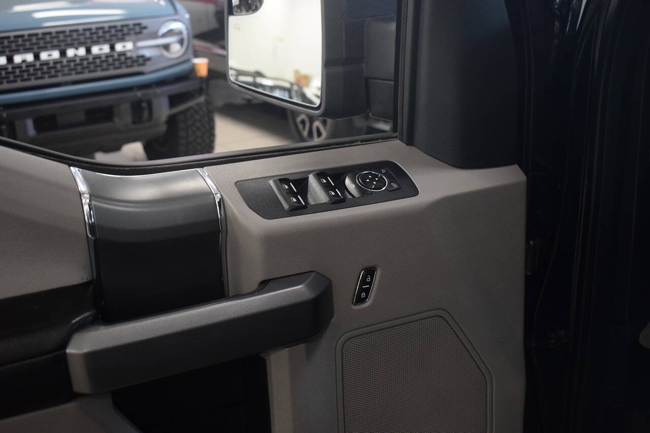 Used 2016 Ford F150 XLT AWD/4WD image 14