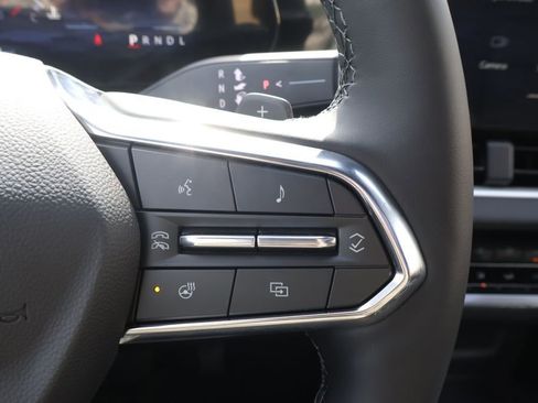 New 2026 Chevrolet Equinox LT w/ Convenience Package II FWD image 24