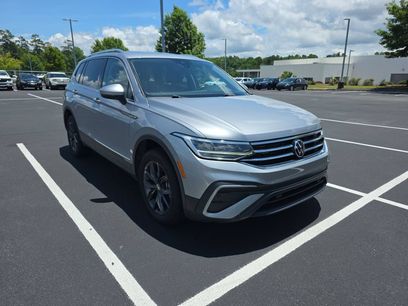 Used 2023 Volkswagen Tiguan SE