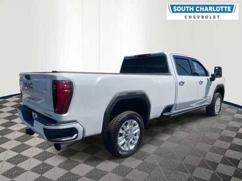 Used 2024 GMC Sierra 3500 Denali w/ Denali Reserve Package AWD/4WD image 4