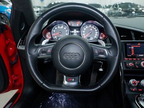 Used 2014 Audi R8 V8 w/ Convenience Package image 31