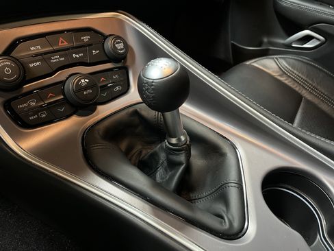 Used 2022 Dodge Challenger R/T image 26