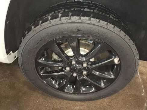 Used 2020 Jeep Grand Cherokee Altitude AWD/4WD image 5