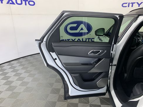 Used 2019 Land Rover Range Rover Velar R-Dynamic SE AWD/4WD image 28