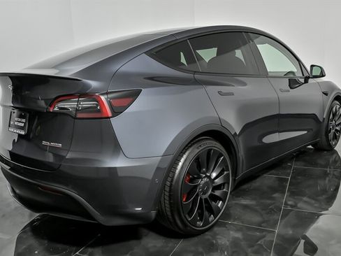 Used 2022 Tesla Model Y Performance AWD/4WD image 10