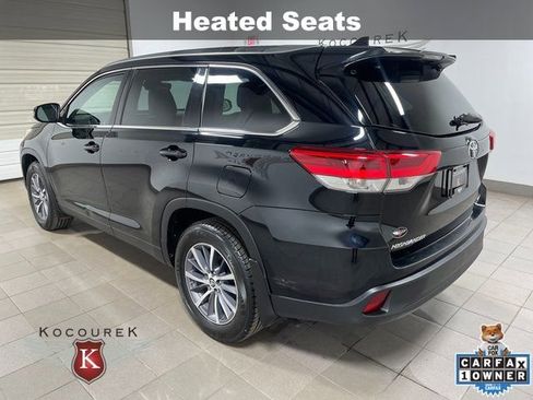 Used 2019 Toyota Highlander XLE AWD/4WD image 4