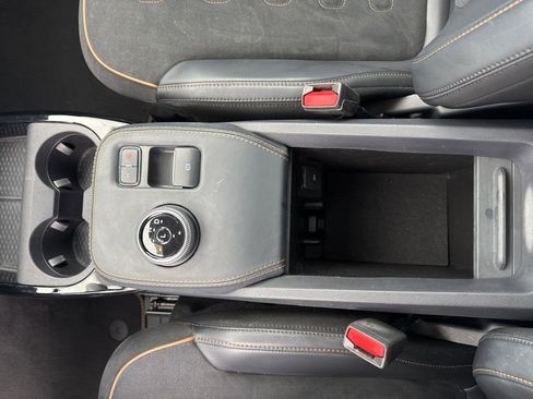 Used 2022 Ford Mustang Mach-E GT image 28