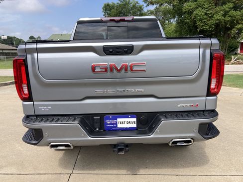 Certified 2024 GMC Sierra 1500 AT4 w/ Technology Package AWD/4WD image 7