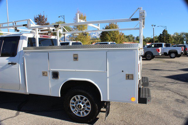 Used 2023 Chevrolet Silverado 2500 W/T w/ WT Convenience Package AWD/4WD image 4