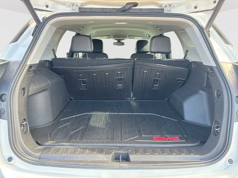 Used 2024 GMC Terrain SLT w/ LPO, Floor Liner Package image 25