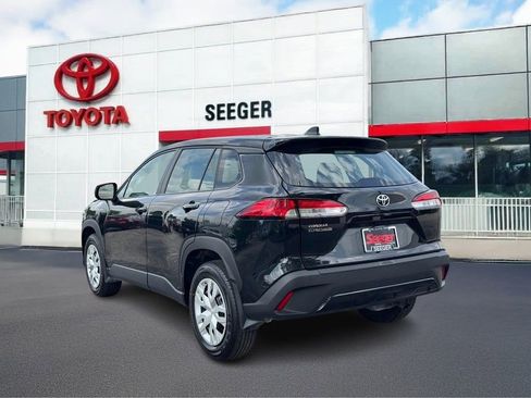 Used 2024 Toyota Corolla Cross L FWD image 7