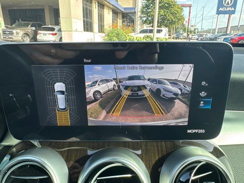 Used 2021 Mercedes-Benz GLC 300 image 17