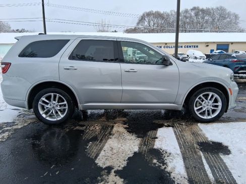 Used 2023 Dodge Durango GT image 6