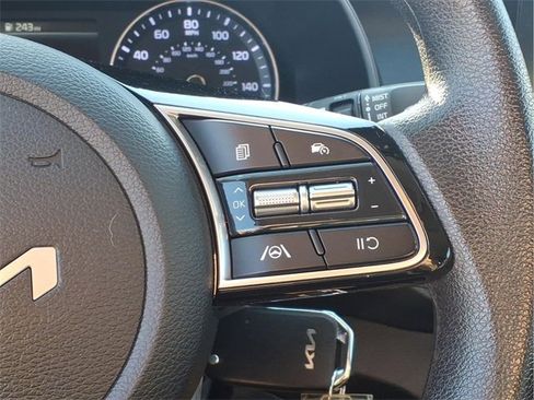 Used 2023 Kia Forte LXS image 15