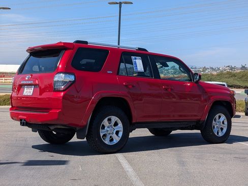 Used 2024 Toyota 4Runner SR5 image 14