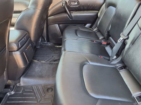 Used 2021 Nissan Armada SV w/ SV Appearance Package RWD image 12